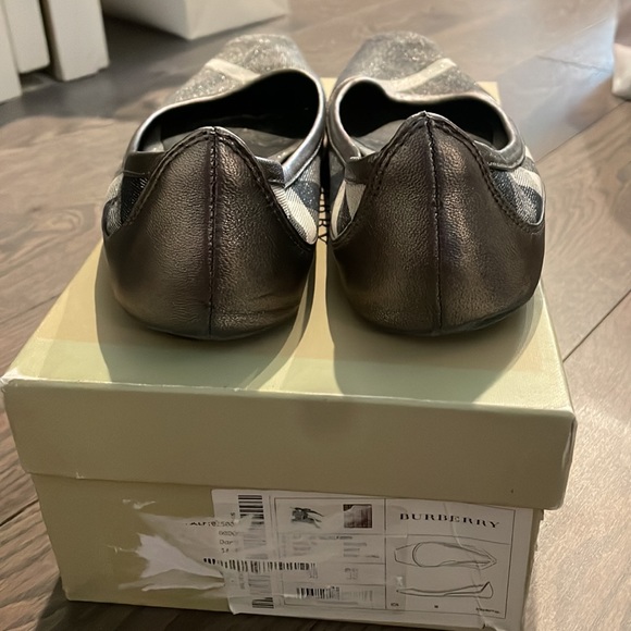 Burberry check flats in dark Nickel - Picture 6 of 7